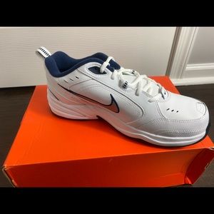 Men’s Air Monarch training shoe